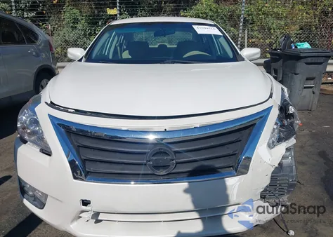 2015 Nissan Altima 2.5 Sv из США, поврежденный, VIN 1N4AL3AP3FC175039